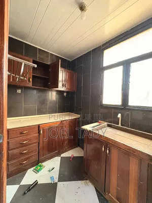 3chbre Appartement dans Empire Supreme, Kintambo à Louer