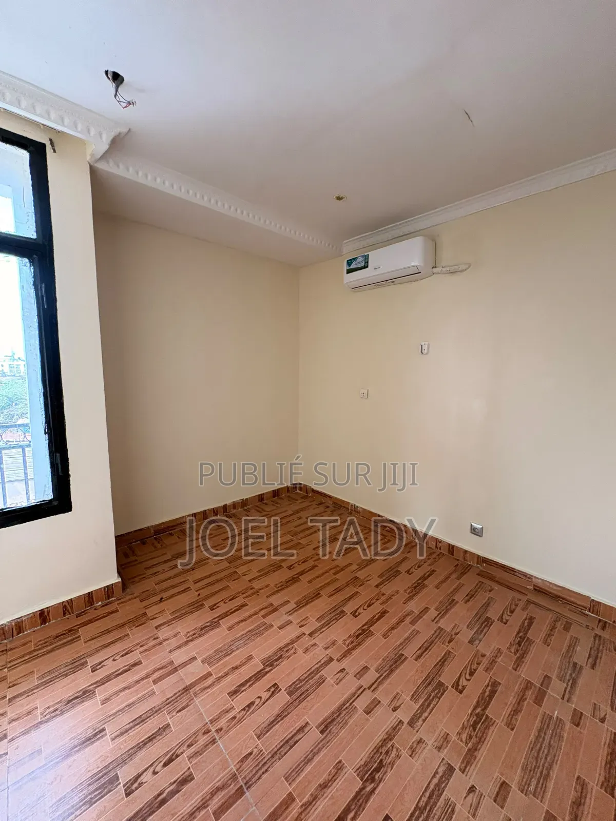 3chbre Appartement dans Empire Supreme, Kintambo à Louer