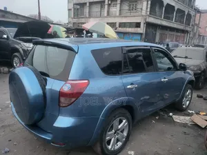 Toyota RAV4 2016 Bleu