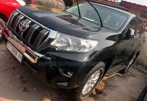Toyota Land Cruiser Prado 2018 Noir
