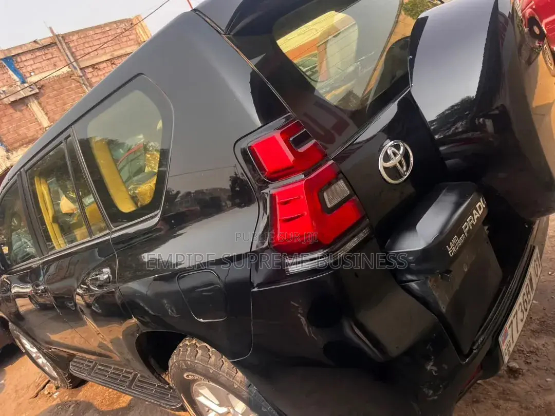 Toyota Land Cruiser Prado 2018 Noir