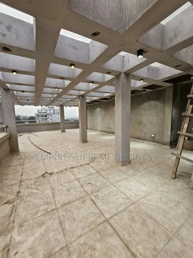 3chbre Appartement dans Empire Supreme, Ngaliema à Louer