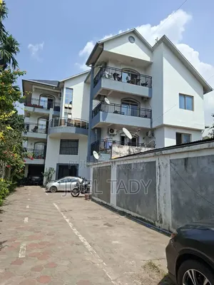 14chbre Blocs d'appartements dans Empire Supreme, Gombe à Vendre