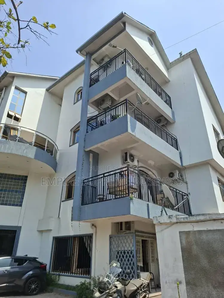 14chbre Blocs d'appartements dans Empire Supreme, Gombe à Vendre