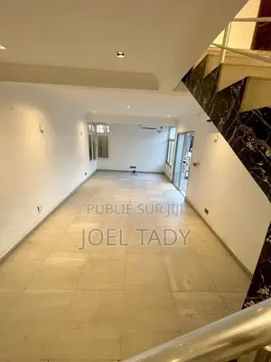 3chbre Duplex dans Empire Supreme, Kintambo à Vendre