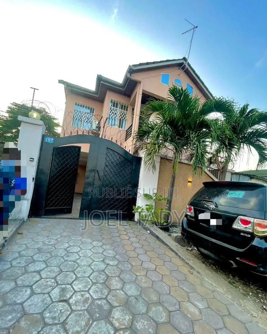 3chbre Duplex dans Empire Supreme, Kintambo à Vendre