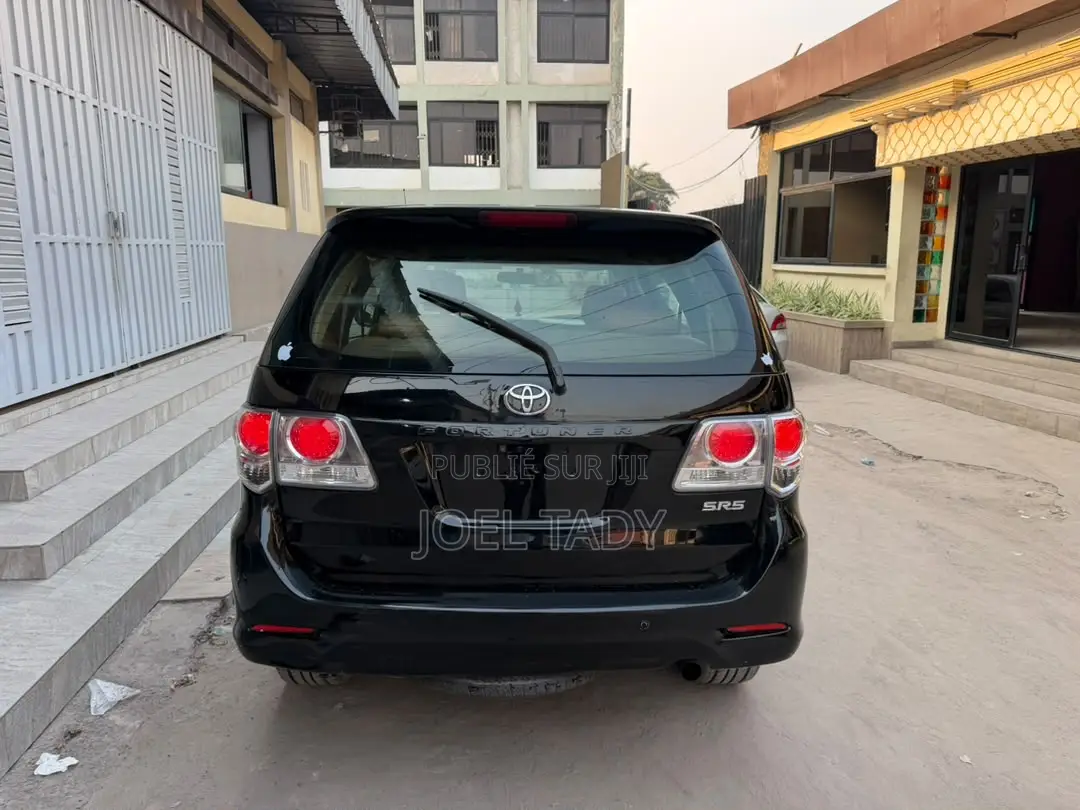 Toyota Fortuner 2014 Noir