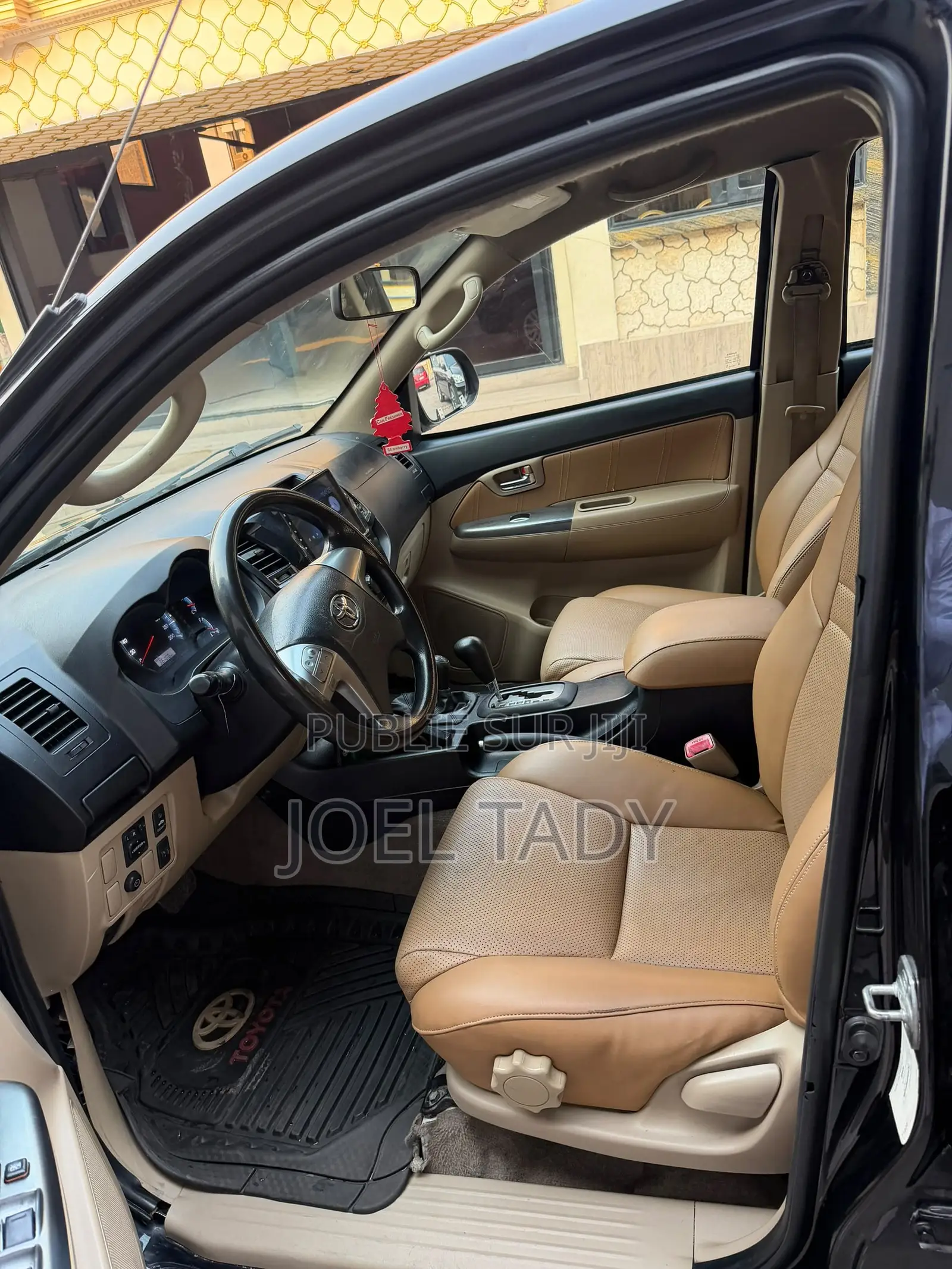 Toyota Fortuner 2014 Noir