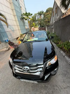 Toyota Fortuner 2017 Noir