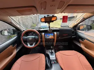 Toyota Fortuner 2017 Noir
