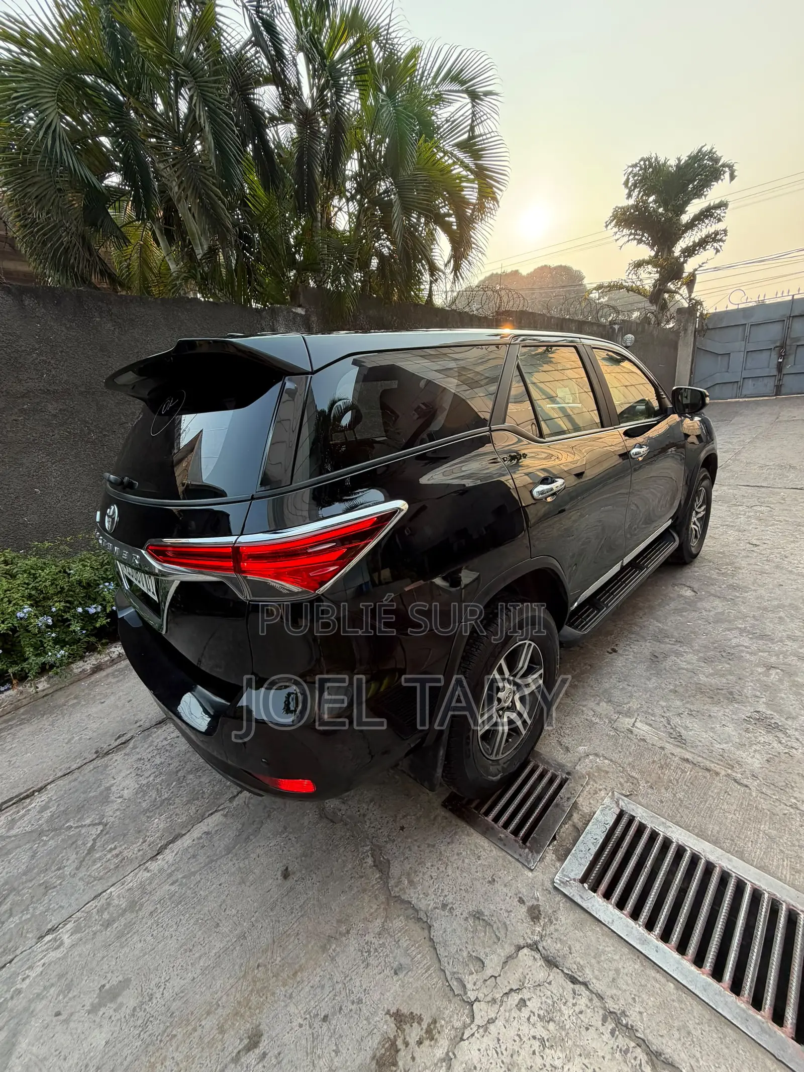 Toyota Fortuner 2017 Noir