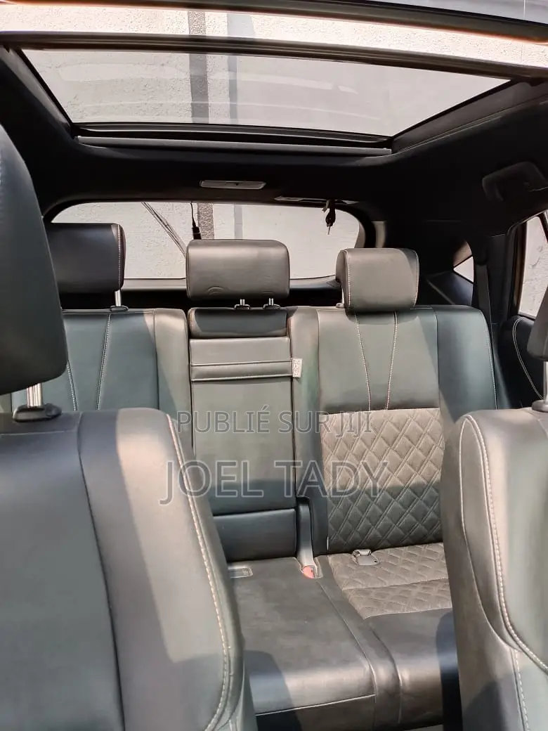 Toyota Harrier 2019 Blanc