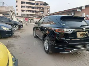 Toyota Harrier 2021 Noir