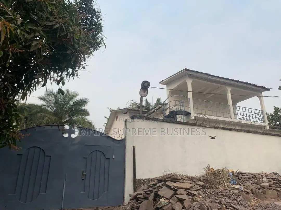 5chbre Villa dans Empire Supreme, Ngaliema à Vendre