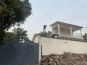 5chbre Villa dans Empire Supreme, Ngaliema à Vendre