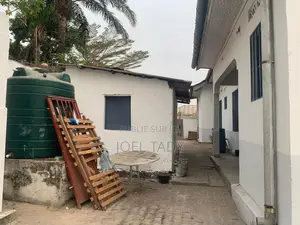 5chbre Villa dans Empire Supreme, Ngaliema à Vendre