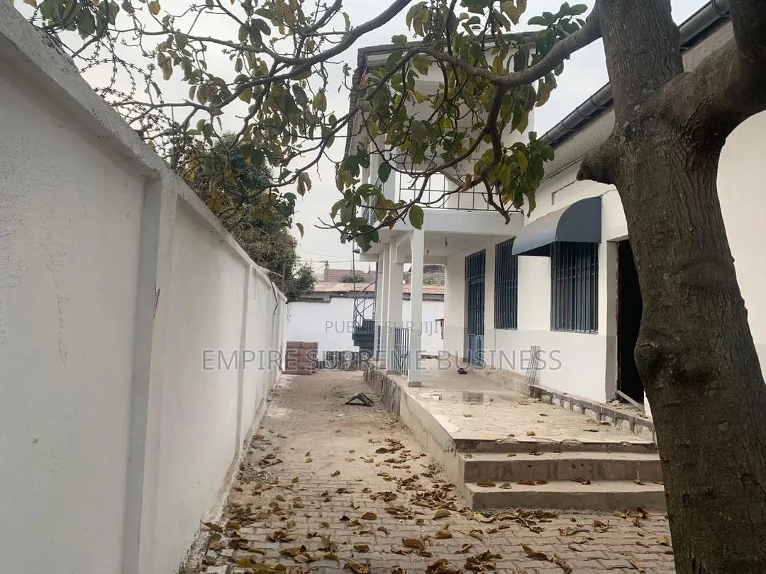 5chbre Villa dans Empire Supreme, Ngaliema à Vendre