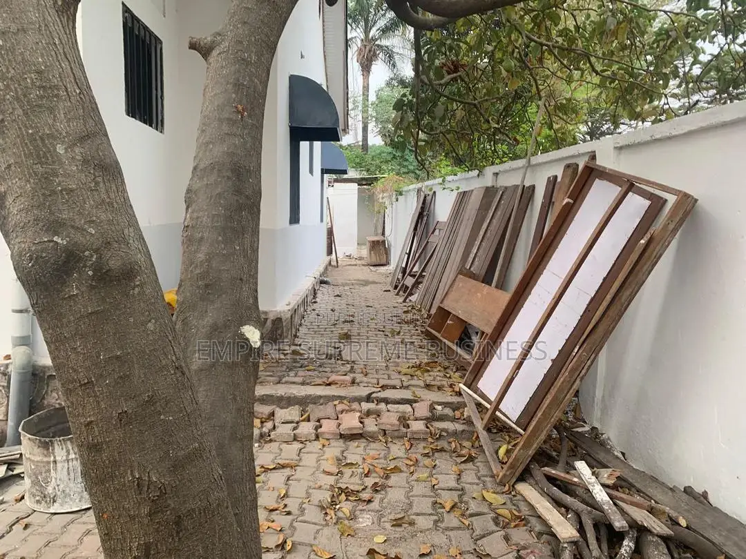 5chbre Villa dans Empire Supreme, Ngaliema à Vendre