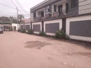 12chbre Villa dans Empire Supreme, Ngaliema à Vendre