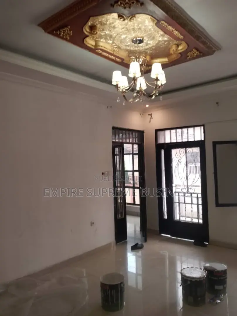 12chbre Villa dans Empire Supreme, Ngaliema à Vendre