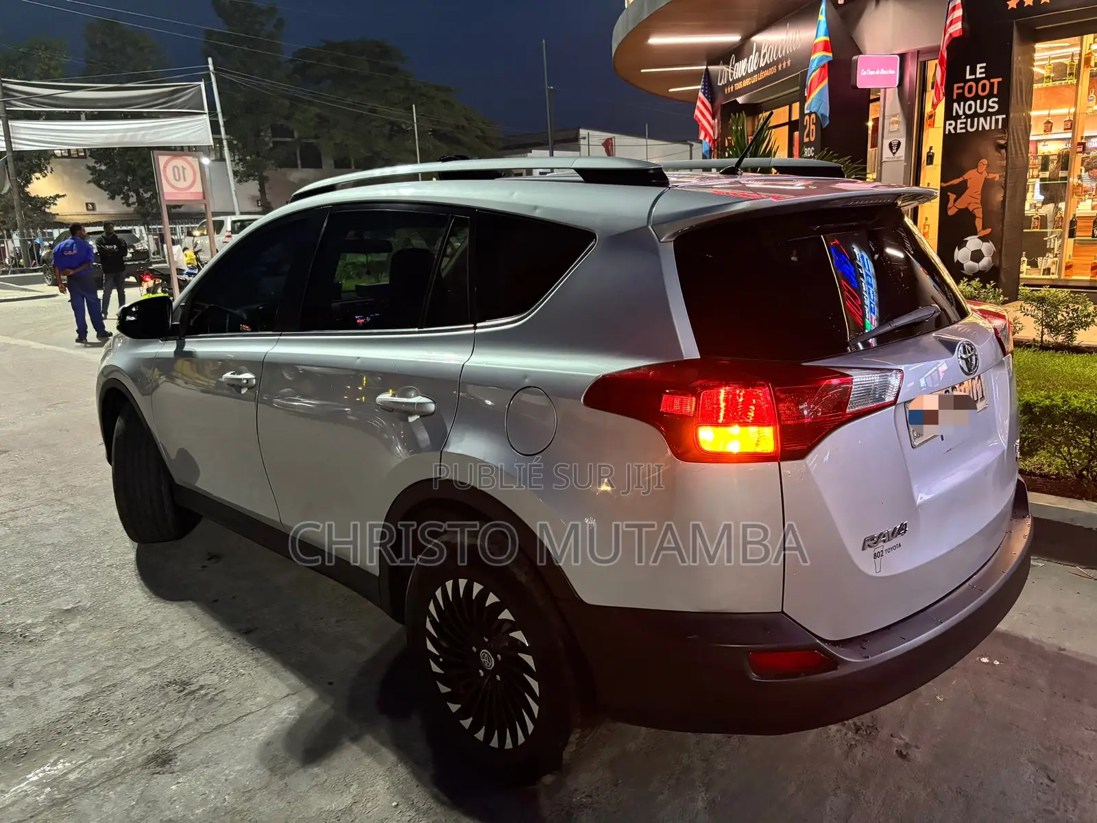Toyota RAV4 XLE 4dr SUV AWD (2.5L 4cyl 6A) 2015 Gris