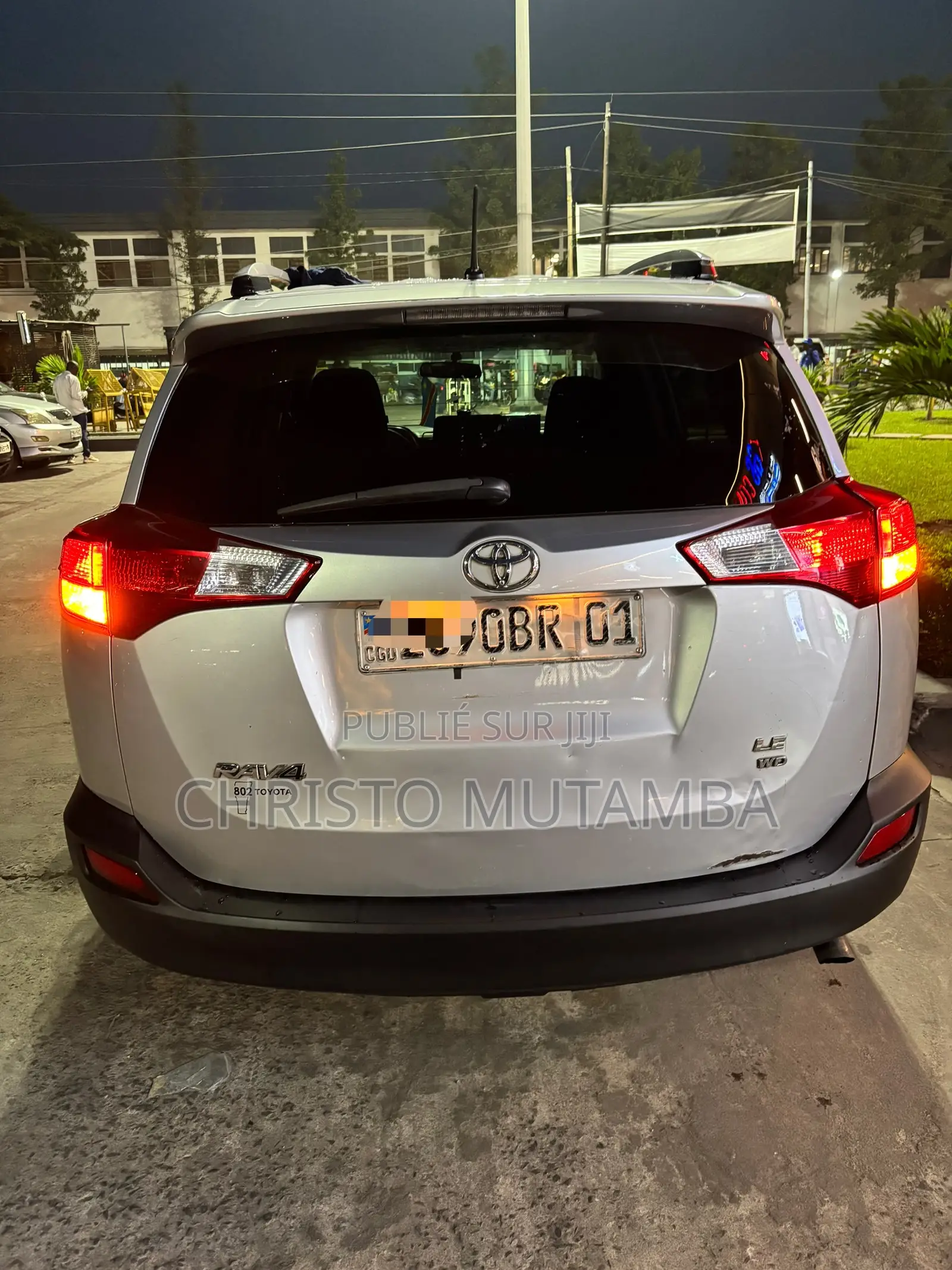 Toyota RAV4 XLE 4dr SUV AWD (2.5L 4cyl 6A) 2015 Gris