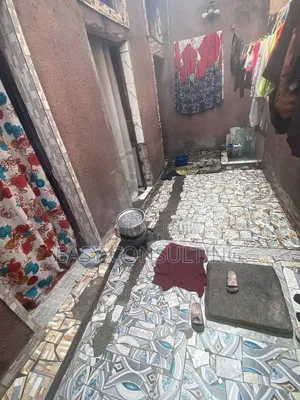 2chbre Villa dans Kianza, Ngaba à Vendre