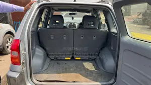 Toyota Sous-verre 2003 Gris