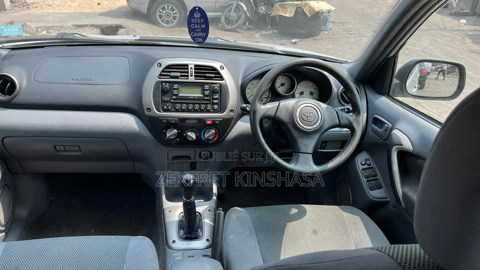 Toyota Sous-verre 2003 Gris