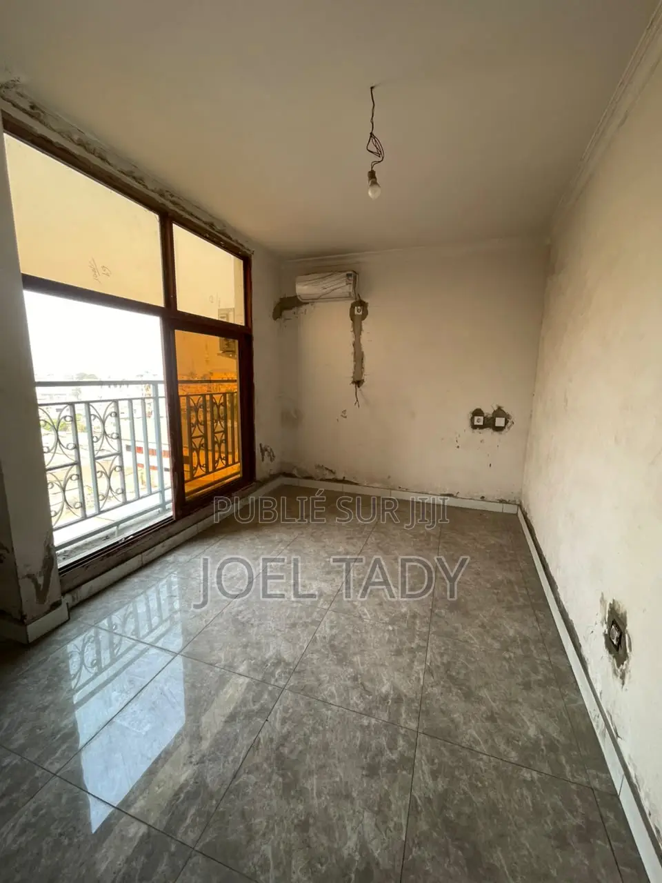 2chbre Appartement dans Empire Supreme, Kintambo à Louer