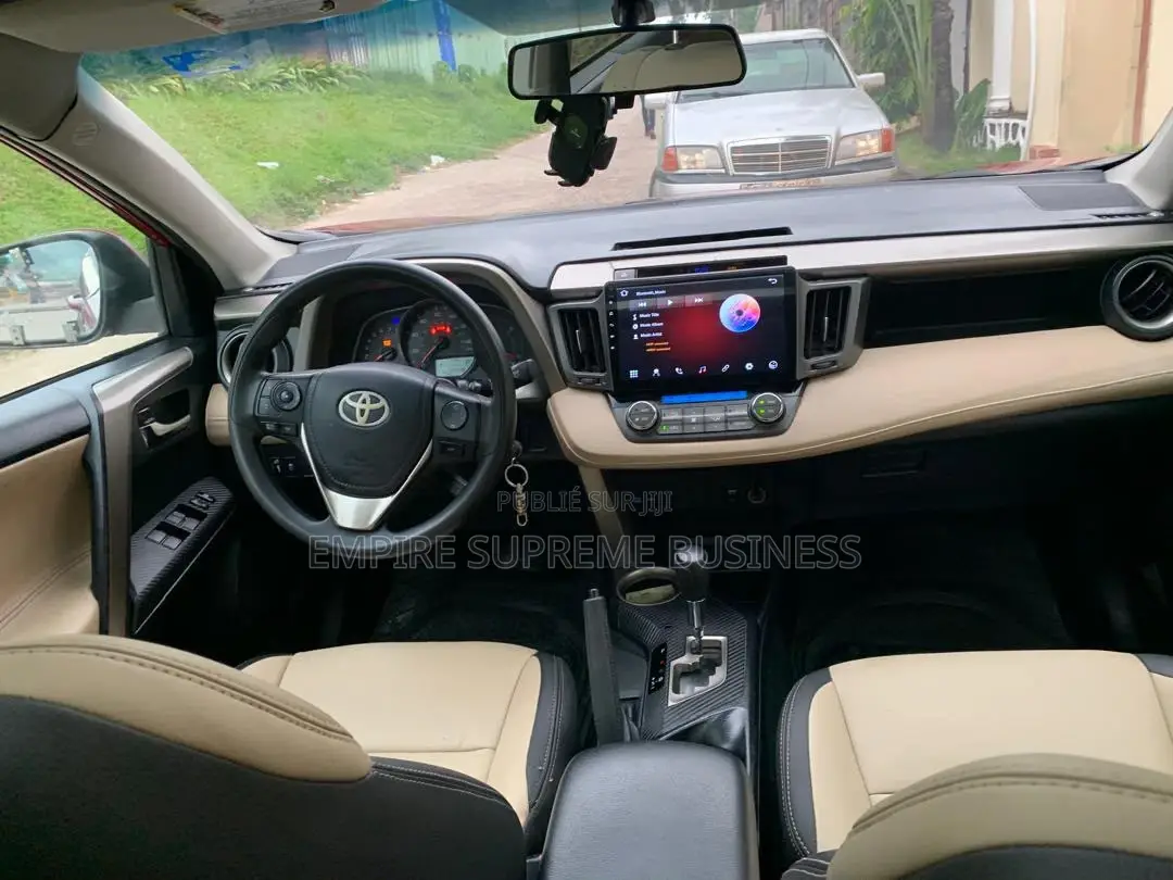 Toyota RAV4 2015 Rouge