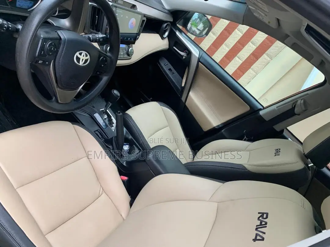Toyota RAV4 2015 Rouge