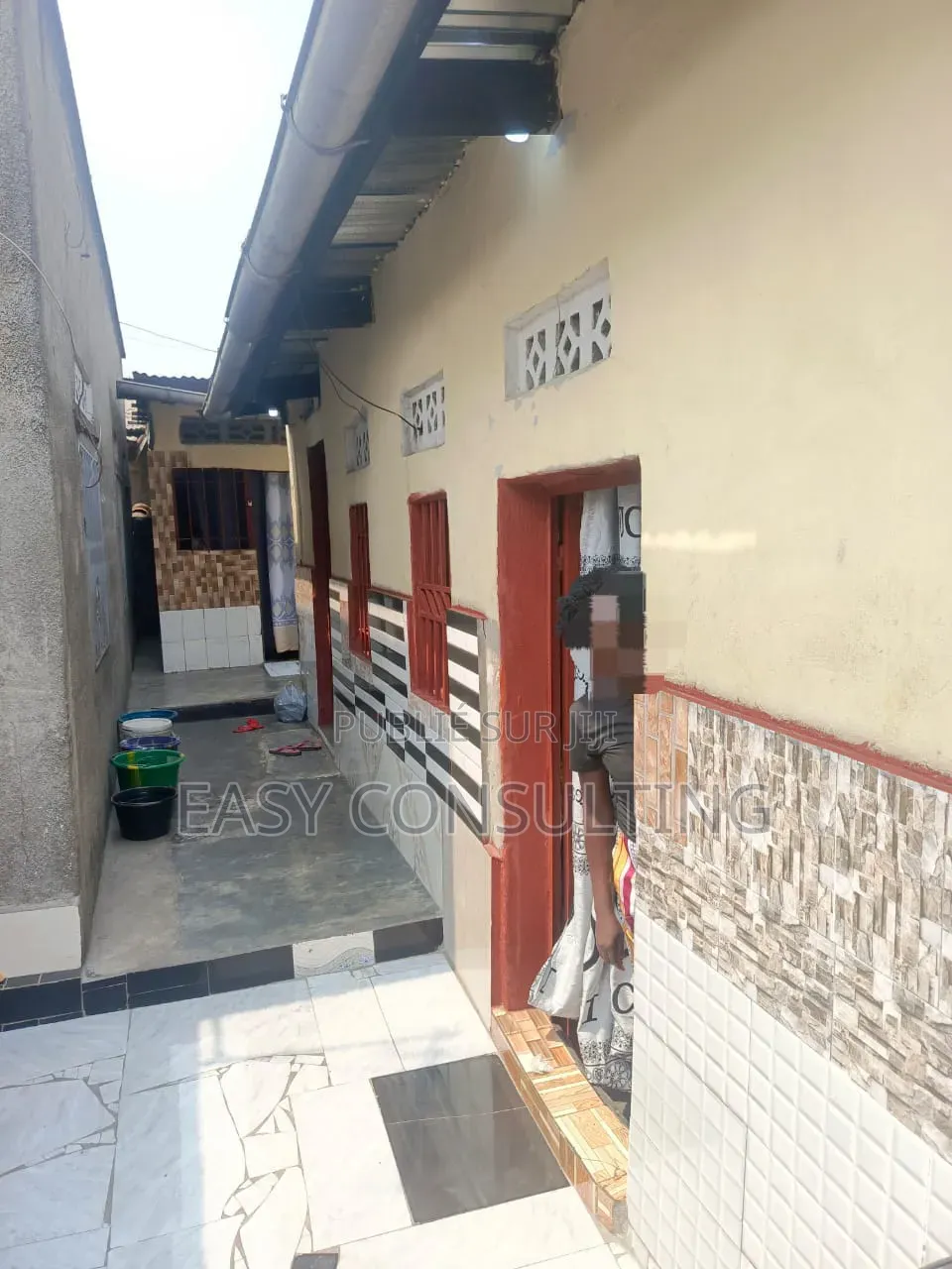 1chbre Villa dans Quartier 9, Ndjili à Vendre