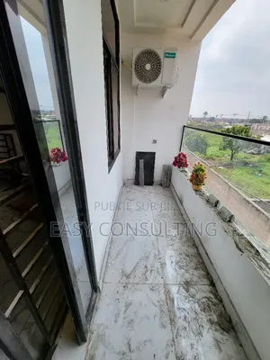 2chbre Villa dans Oasis, Bandalungwa à Vendre