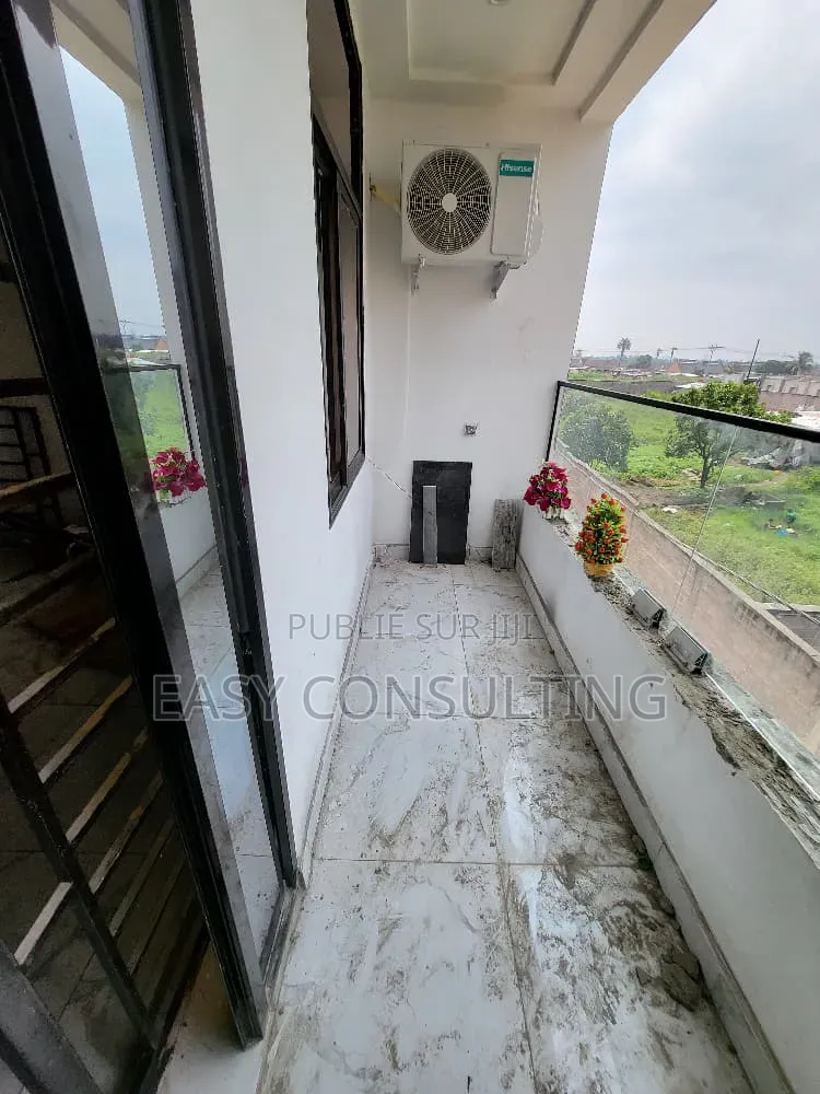 2chbre Villa dans Oasis, Bandalungwa à Vendre