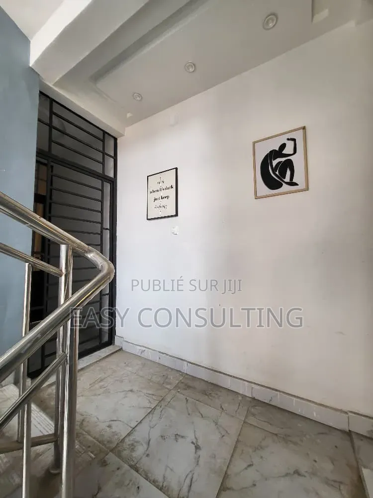 2chbre Villa dans Oasis, Bandalungwa à Vendre