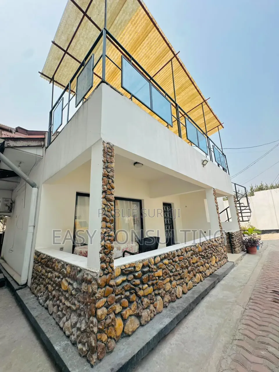 4chbre Villa dans Jolie Parc, Ngaliema à Vendre
