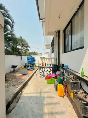 4chbre Villa dans Jolie Parc, Ngaliema à Vendre