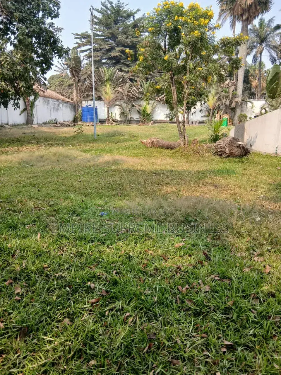 4chbre Villa dans Ngaliema à Vendre