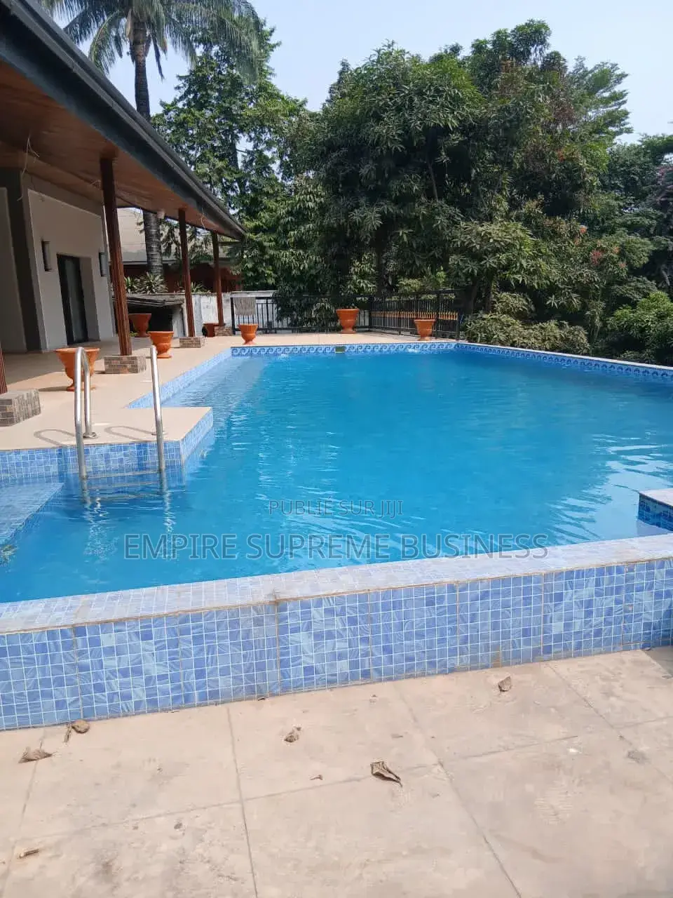 4chbre Villa dans Ngaliema à Vendre