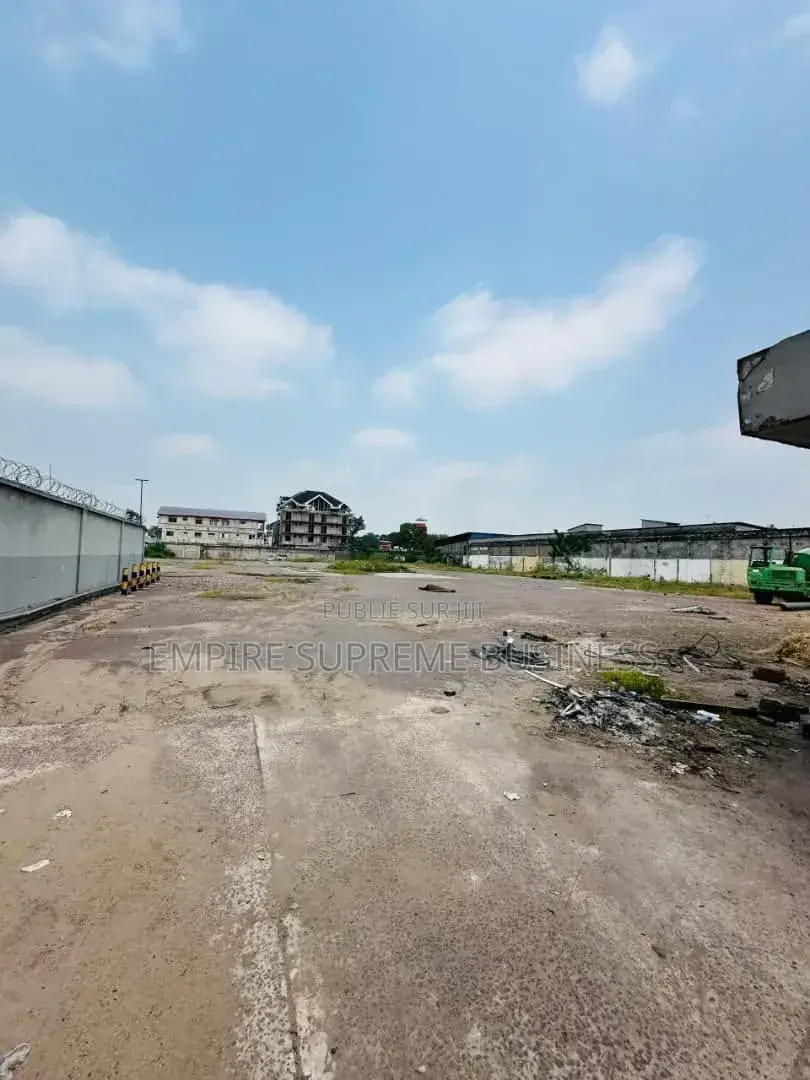 Espace Très Vaste À Louer Et À Vendre À Limete Kingabwa Bracongo