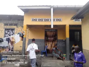 2chbre Villa dans Terre Jaune, Nsele à Vendre