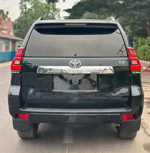 Toyota Land Cruiser Prado 2020 Gris