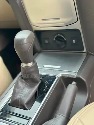 Toyota Land Cruiser Prado 2020 Gris