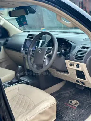 Toyota Land Cruiser Prado 2020 Gris