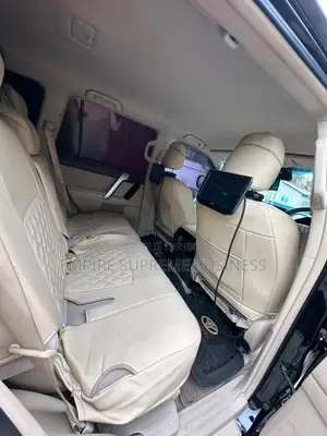 Toyota Land Cruiser Prado 2020 Gris