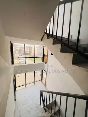 2chbre Appartement dans Empire Supreme, Ngaliema à Louer