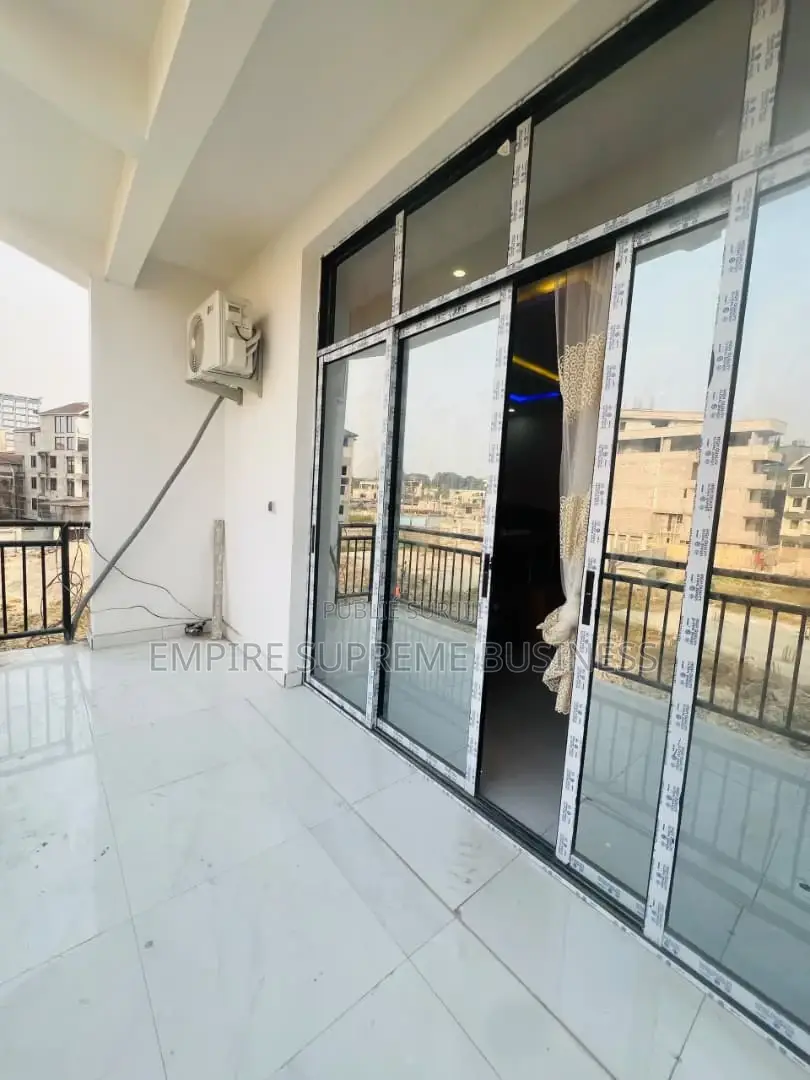 2chbre Appartement dans Empire Supreme, Ngaliema à Louer
