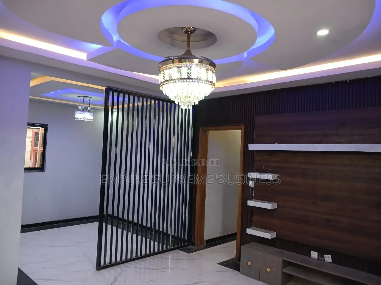 2chbre Appartement dans Kasa-Vubu à Louer