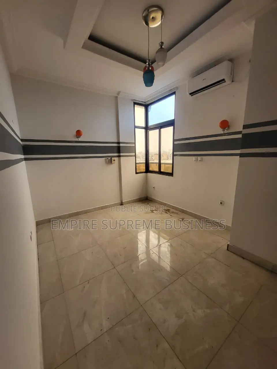 3chbre Appartement dans Empire Supreme, Kintambo à Louer
